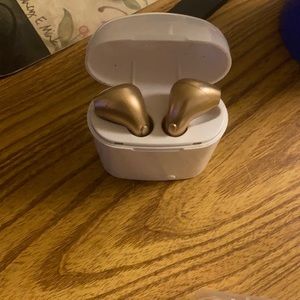 ONN Bluetooth gold Headphones